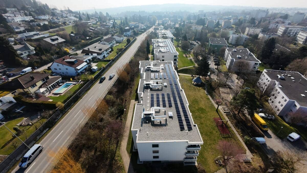 Sanierung Flachdach 3 MFH Widen, Projekt der EKS Group in Widen